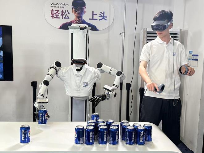 头显：比苹果轻一半 暂不公开销售新葡京vivo发布首款混合现实(图4)